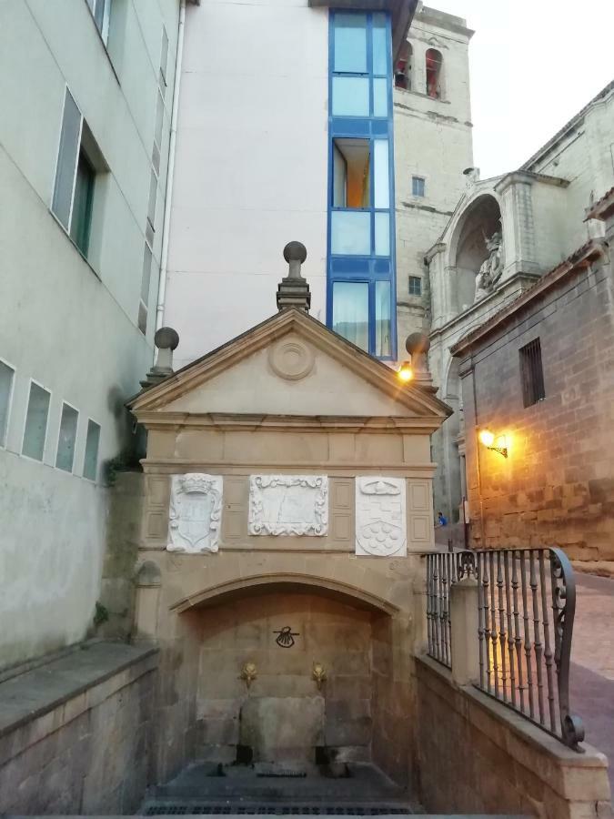 Apartamento Turístico Santiago Logroño Exterior foto